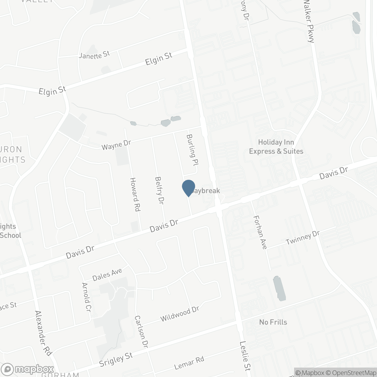 41 HAMILTON DRIVE, Newmarket, Ontario L3Y 3E7